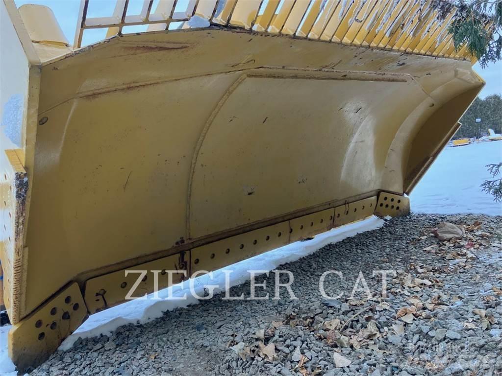 CAT D9TSUBLADE Bladen