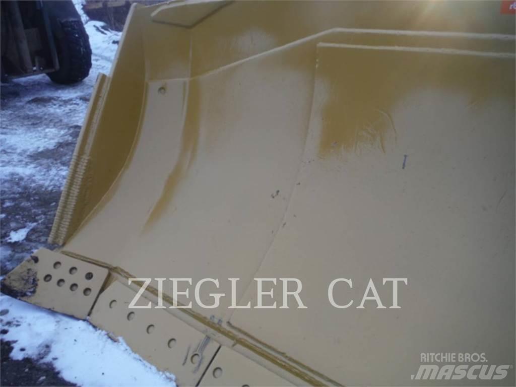 CAT D9TSUBLADE Bladen