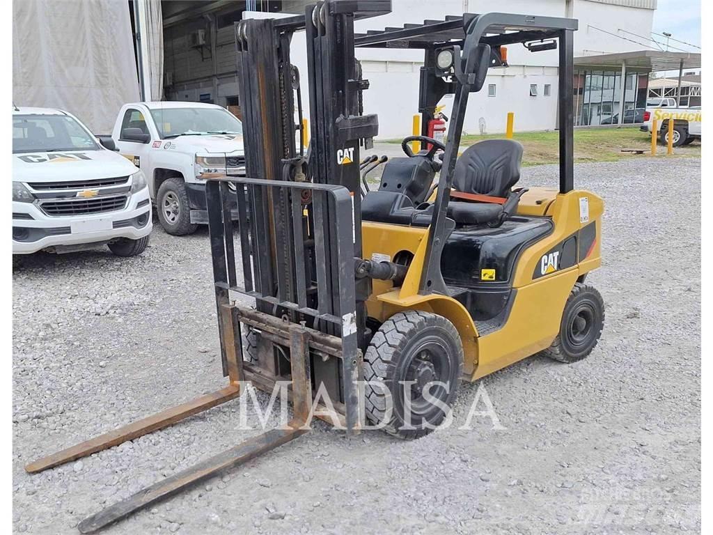 CAT LIFT TRUCKS DP25NM5 Diesel heftrucks