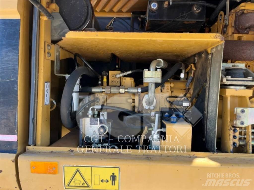 CAT M315C Wielgraafmachines