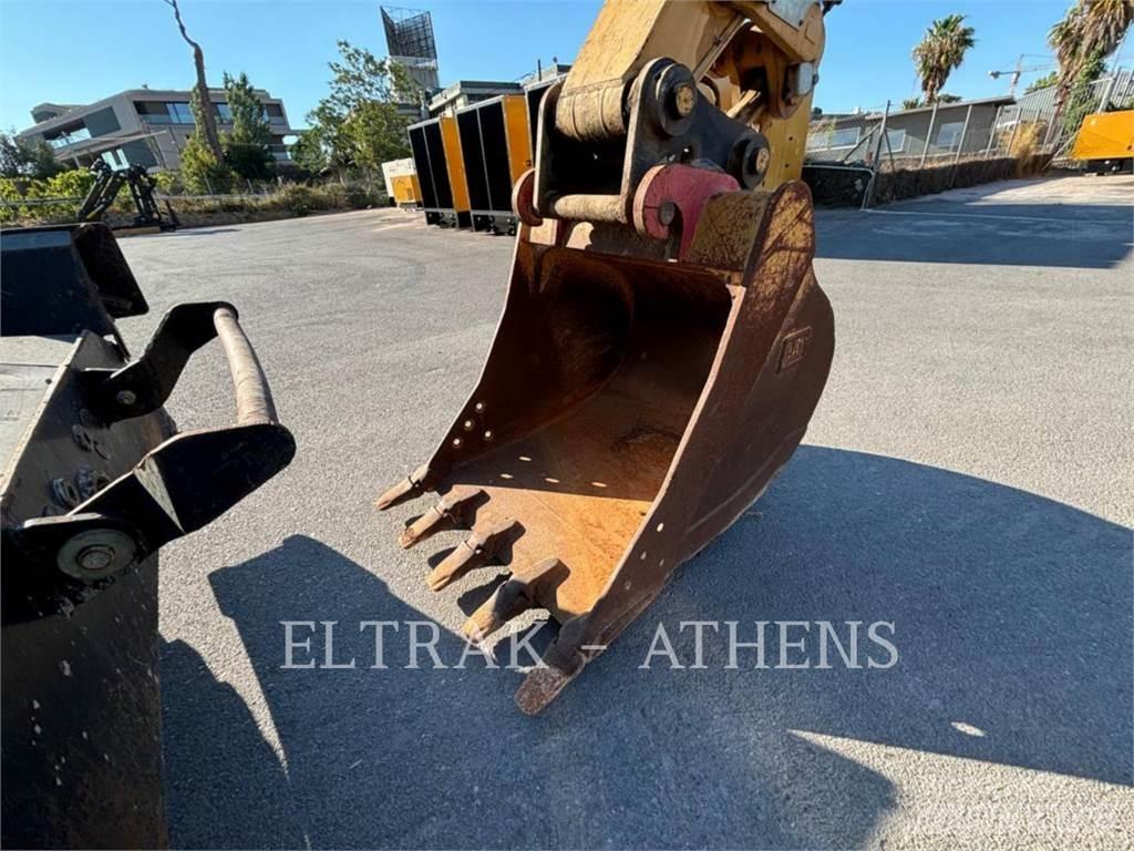 CAT M322F Wielgraafmachines