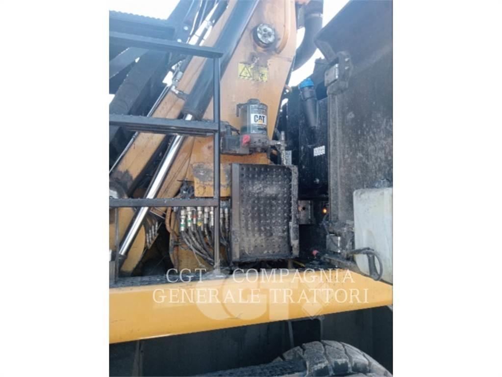 CAT MH3024 Wielgraafmachines