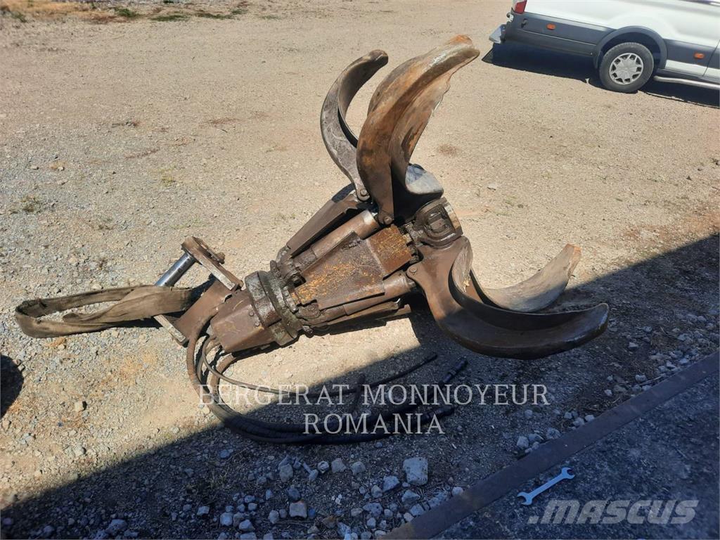 CAT MH3024-06 Wielgraafmachines