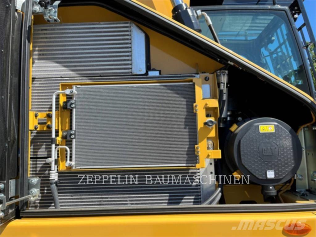 CAT MH3024-07A Sloopgraafmachines