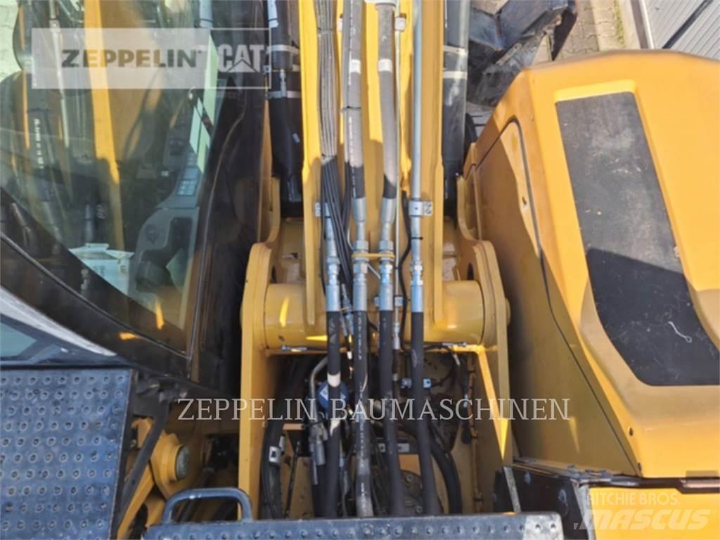 CAT MH3026-06C Sloopgraafmachines
