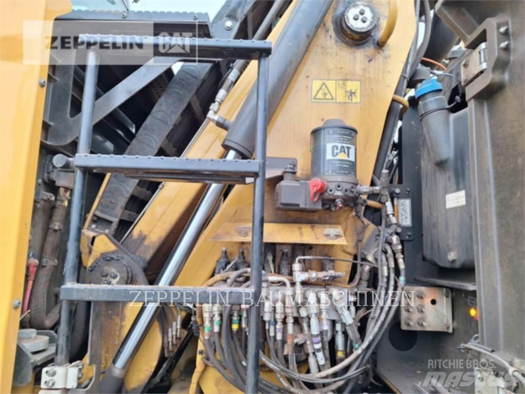 CAT MH3026-06C Sloopgraafmachines