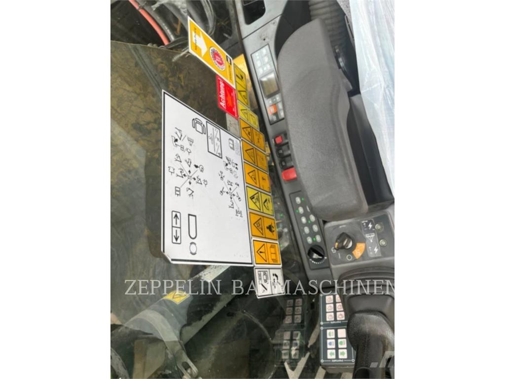 CAT MH3026-06C Sloopgraafmachines