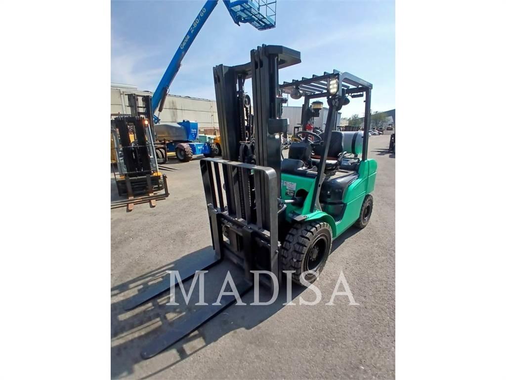 CAT MITSUBISHI FG30N-LP Heftrucks overige