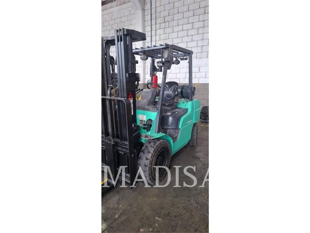 CAT MITSUBISHI FG30N-LP Heftrucks overige