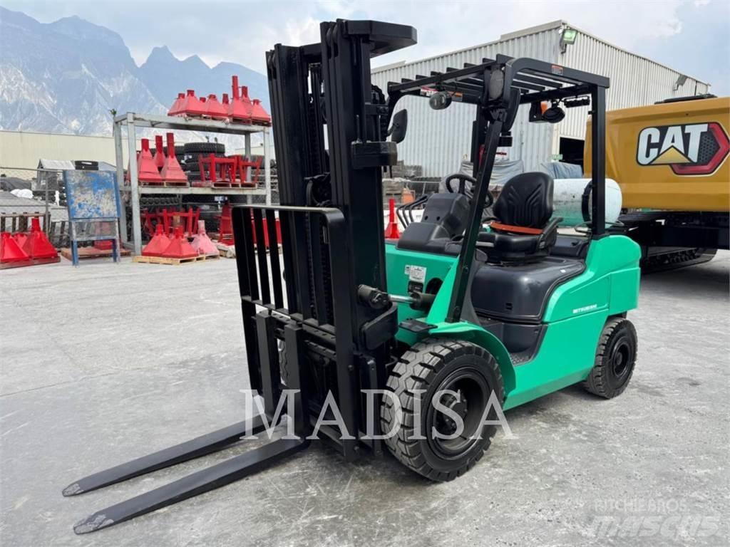 CAT MITSUBISHI FG30N-LP Heftrucks overige