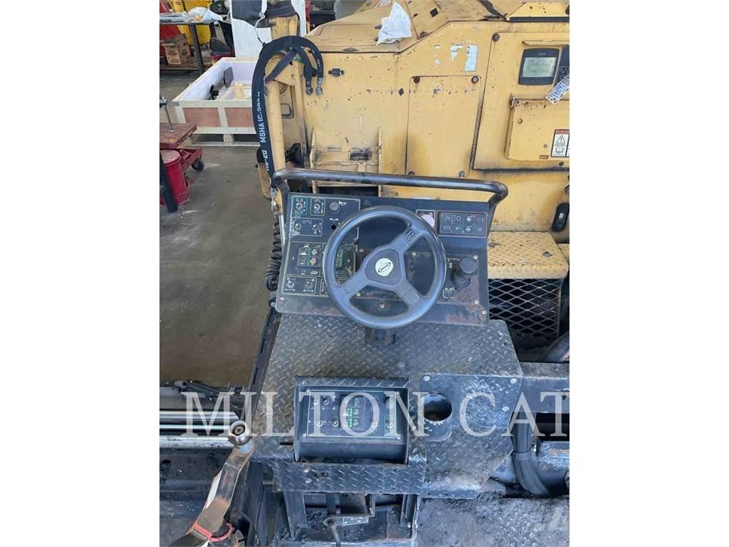 CAT P385B-2194 Asfaltafwerkmachines