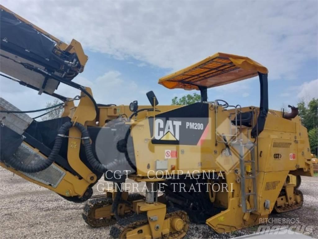 CAT PM200 Asfaltfrezen