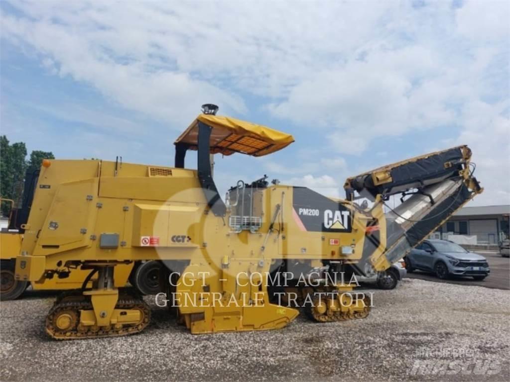 CAT PM200 Asfaltfrezen