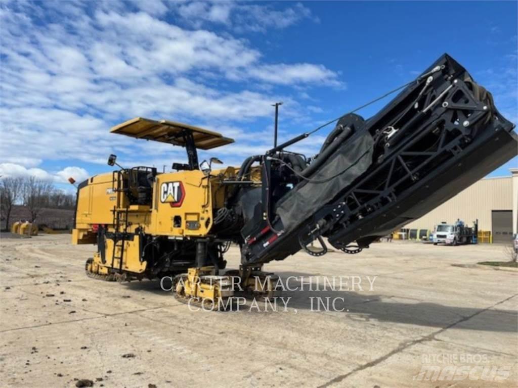 CAT PM822 Asfaltfrezen