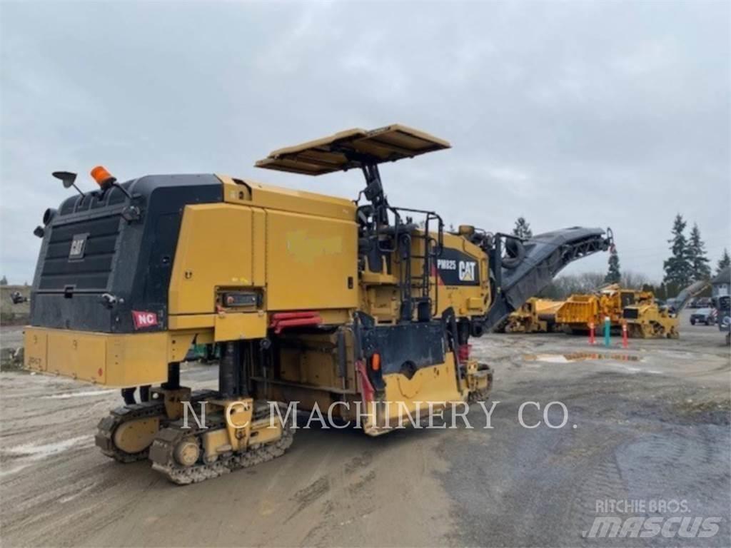 CAT PM825 Asfaltafwerkmachines