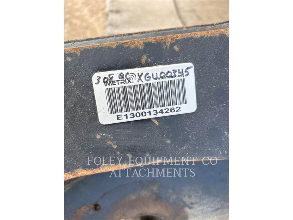 CAT QC308 Rupsgraafmachines