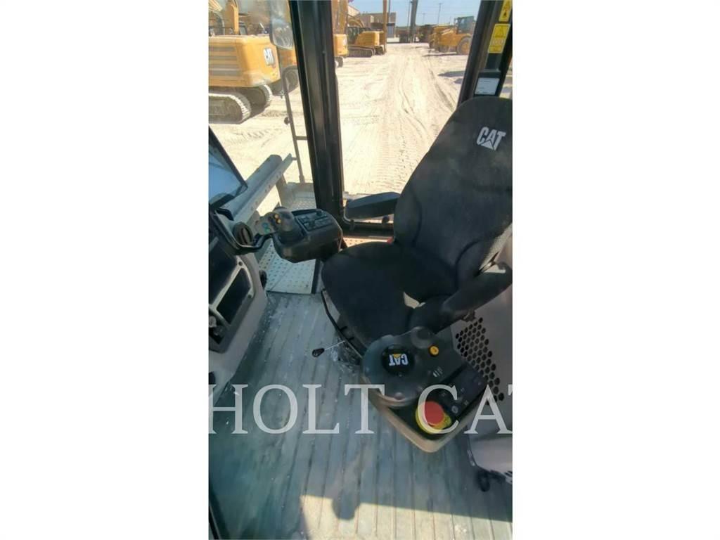 CAT RM400 CAB Asfalt recyclers