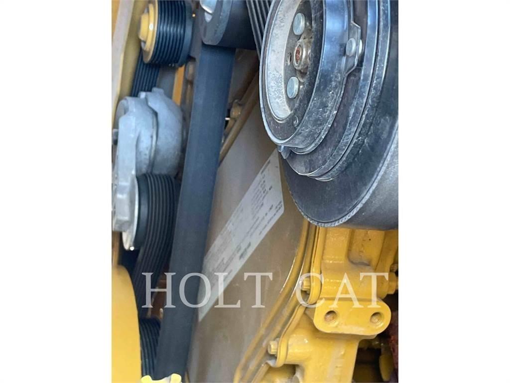 CAT RM400 CAB Asfalt recyclers