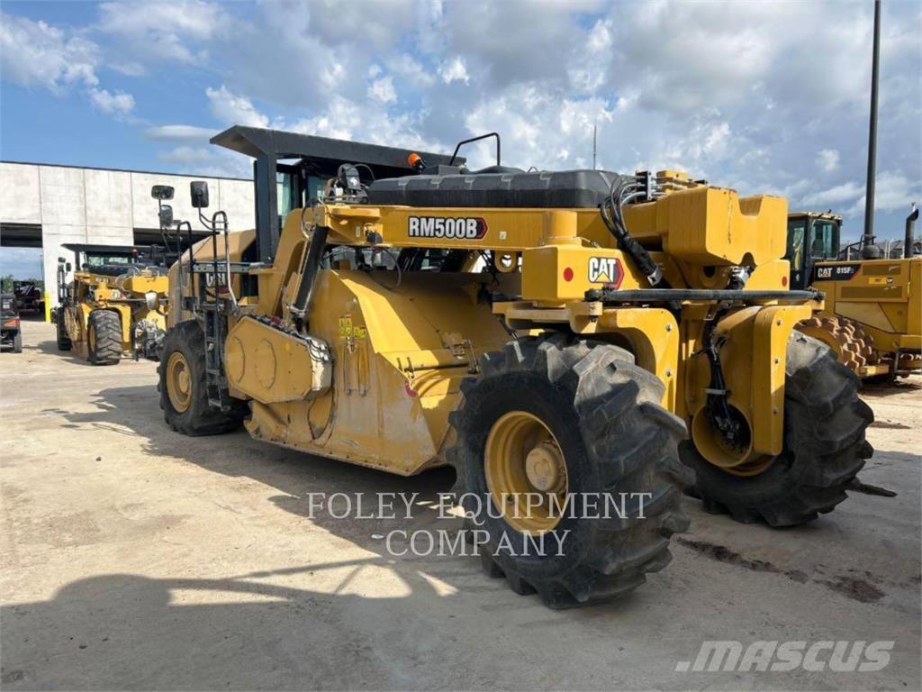 CAT RM500B Asfaltafwerkmachines