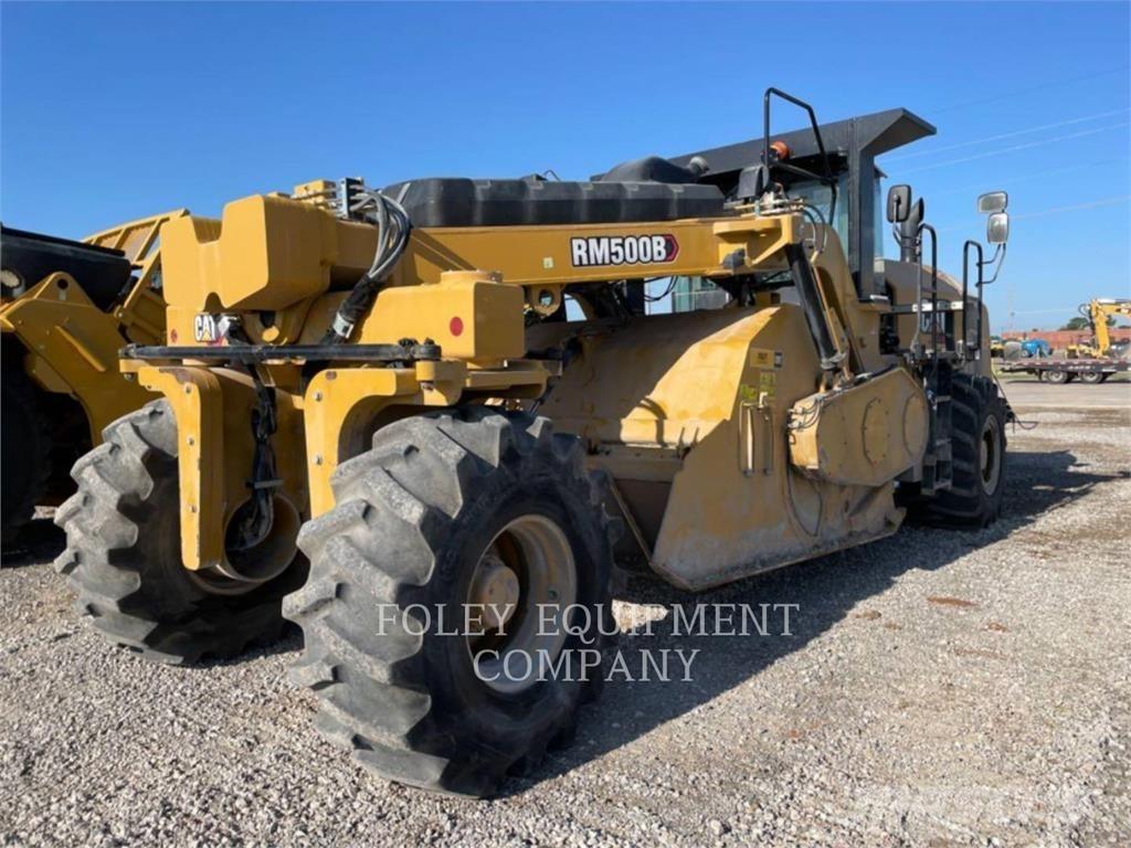 CAT RM500B Asfaltafwerkmachines