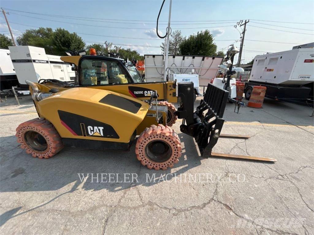 CAT TH255C CB Verreikers