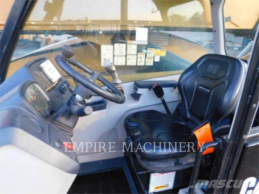 CAT TL1055D Verreikers