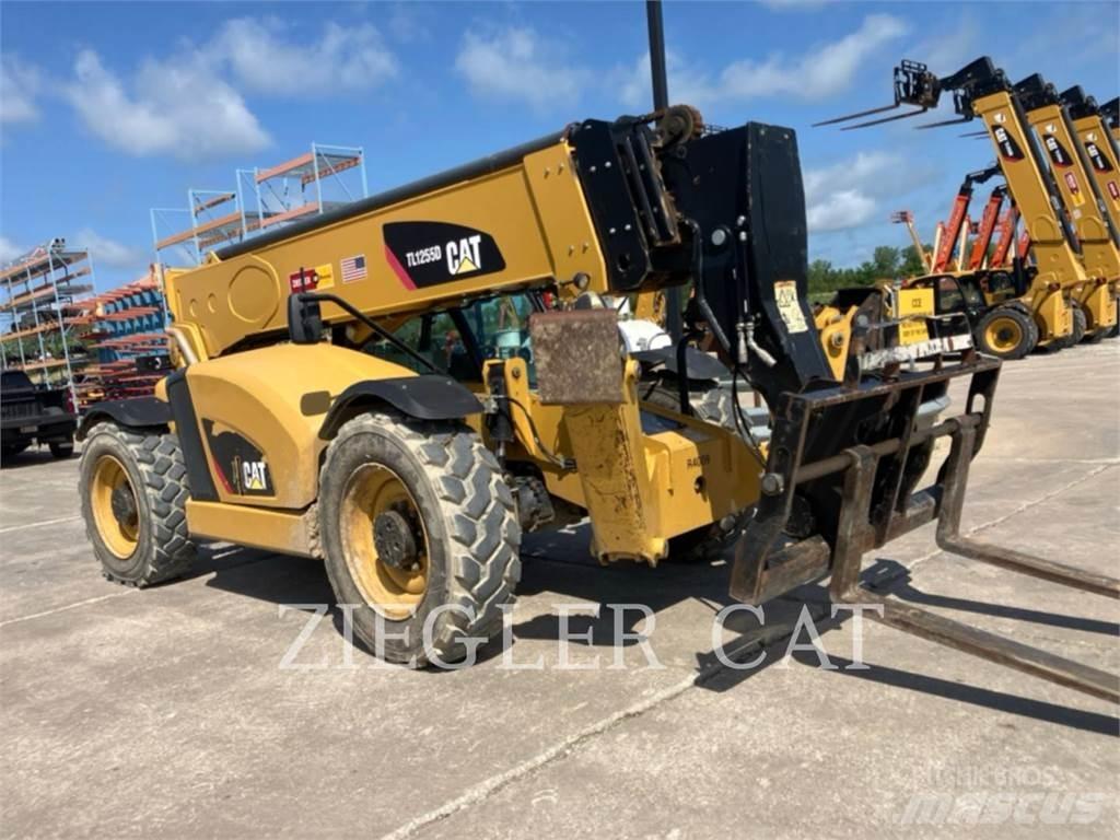 CAT TL1255D Verreikers
