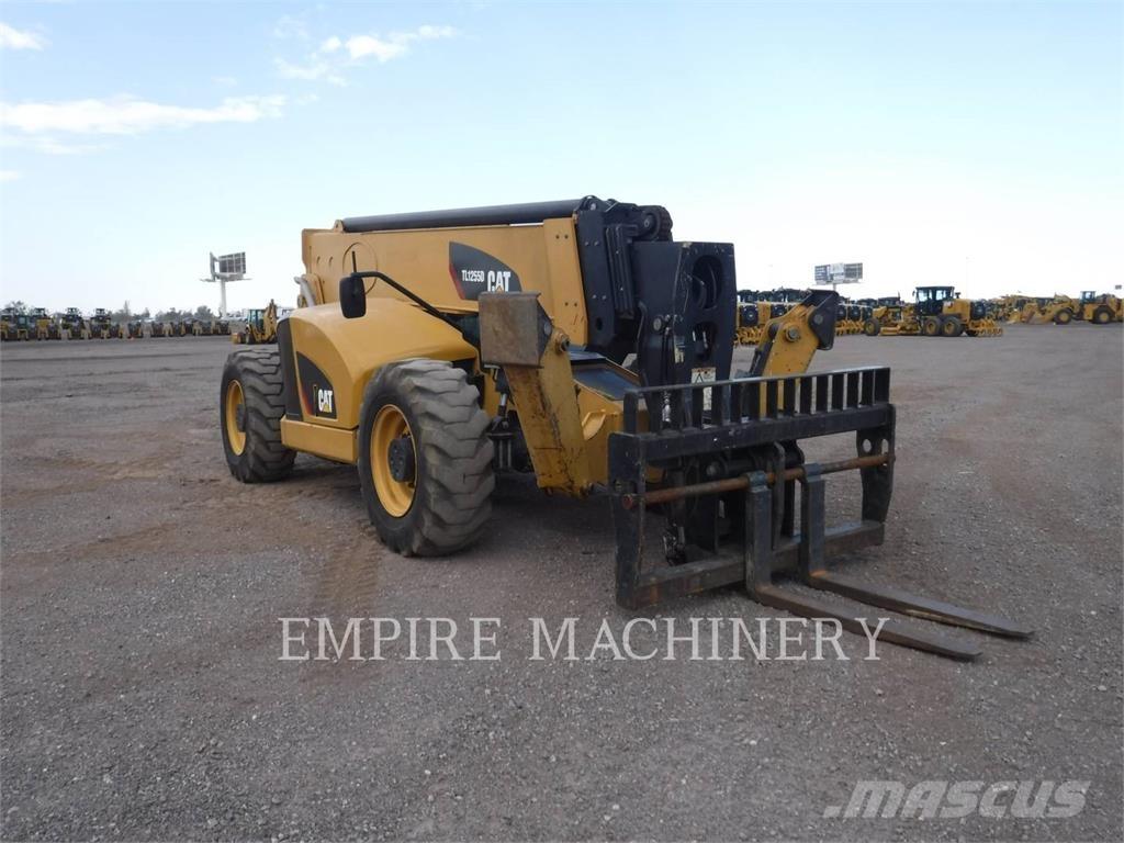 CAT TL1255D Verreikers