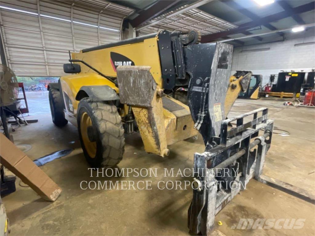 CAT TL1255D Verreikers