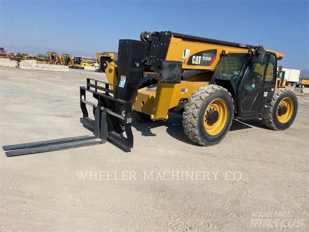 CAT TL1255D CB Verreikers