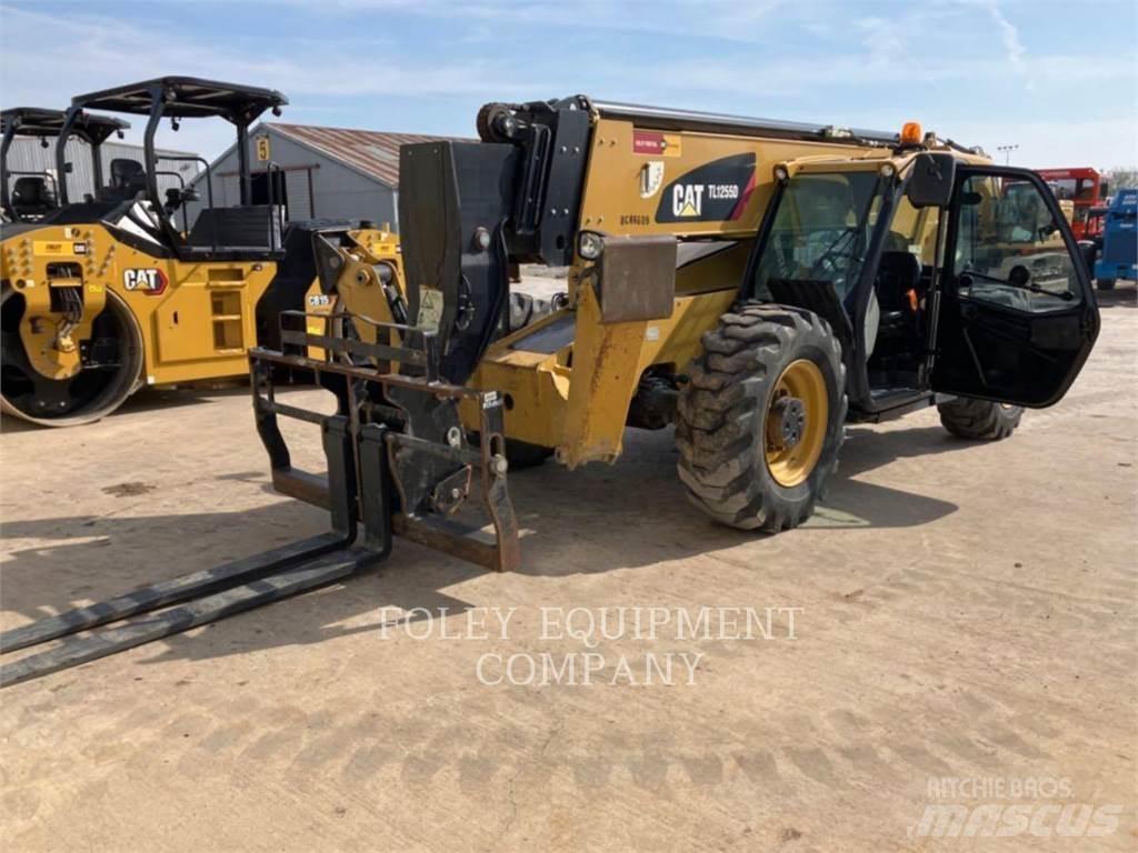 CAT TL1255DC Verreikers