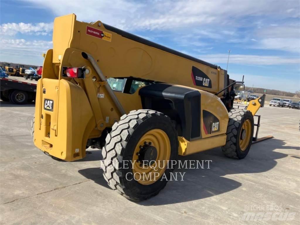 CAT TL1255DC Verreikers