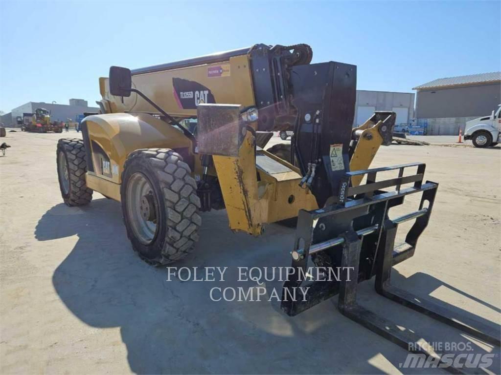 CAT TL1255DO Verreikers