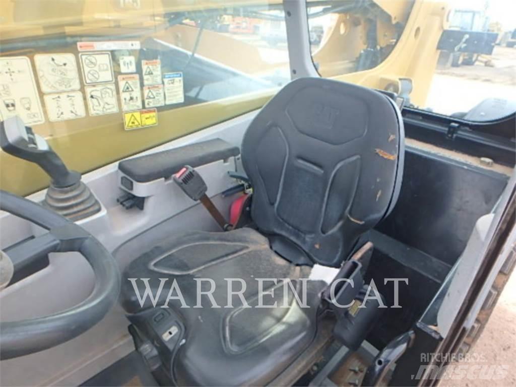 CAT TL642D Verreikers