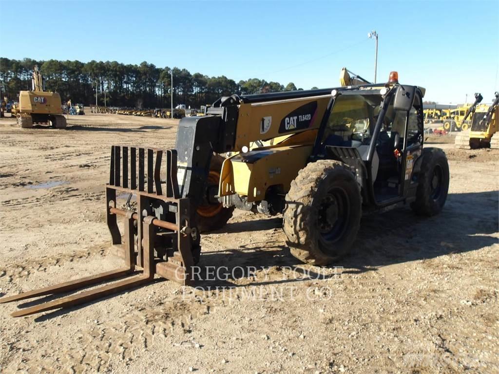 CAT TL642D Verreikers