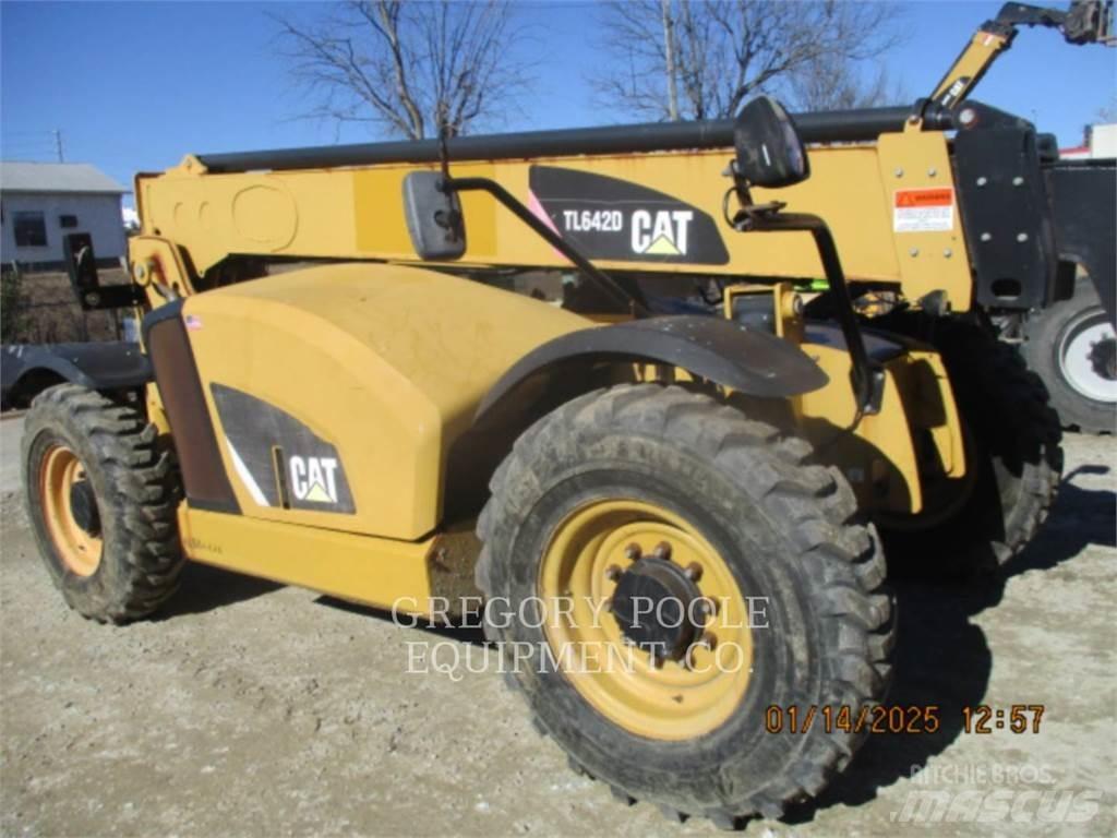 CAT TL642D Verreikers