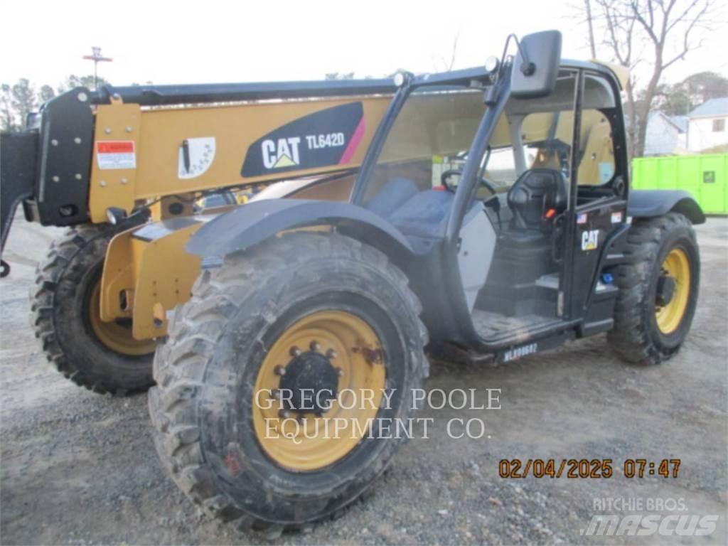CAT TL642D Verreikers