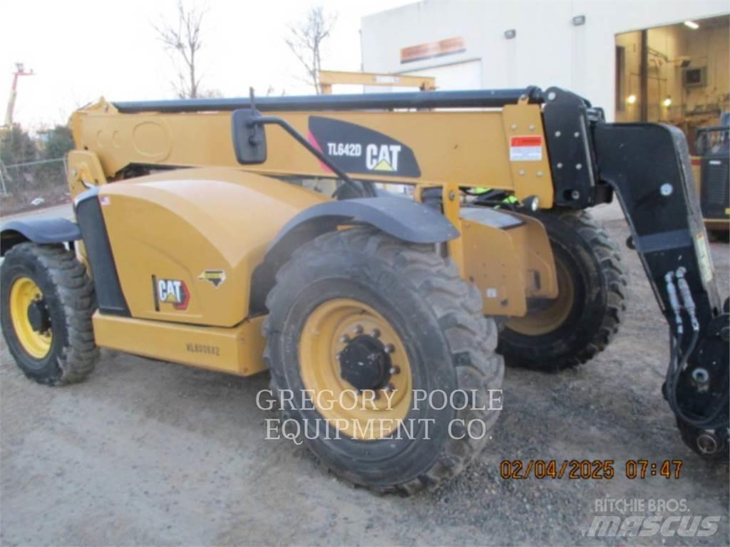 CAT TL642D Verreikers