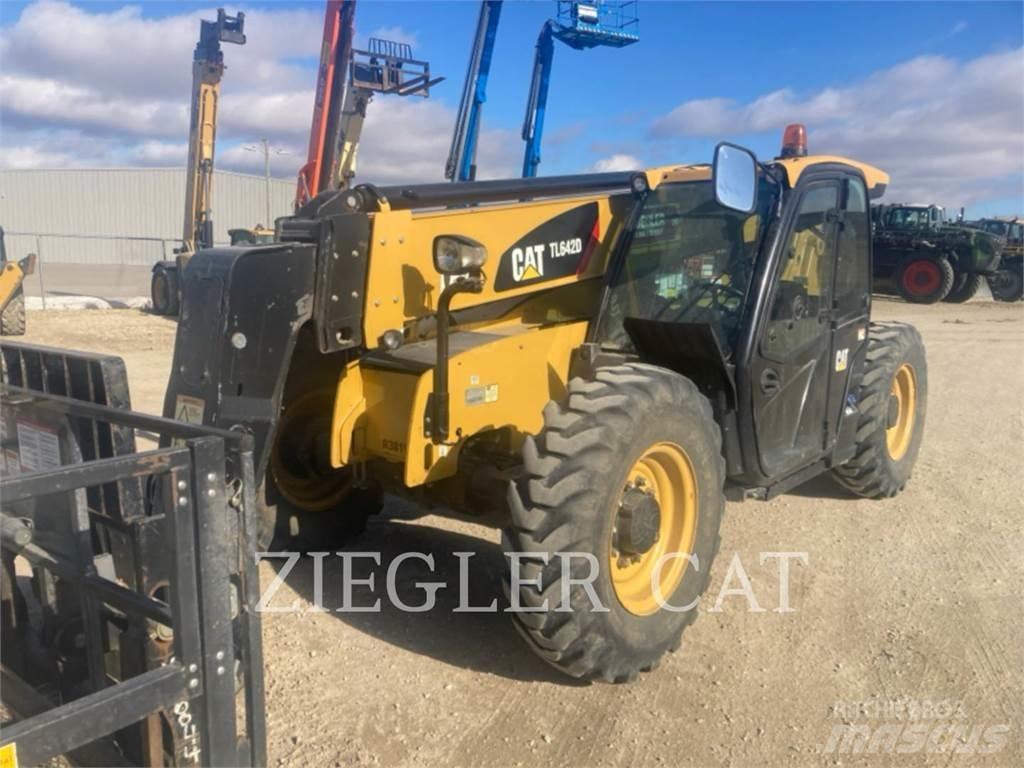 CAT TL642D Verreikers