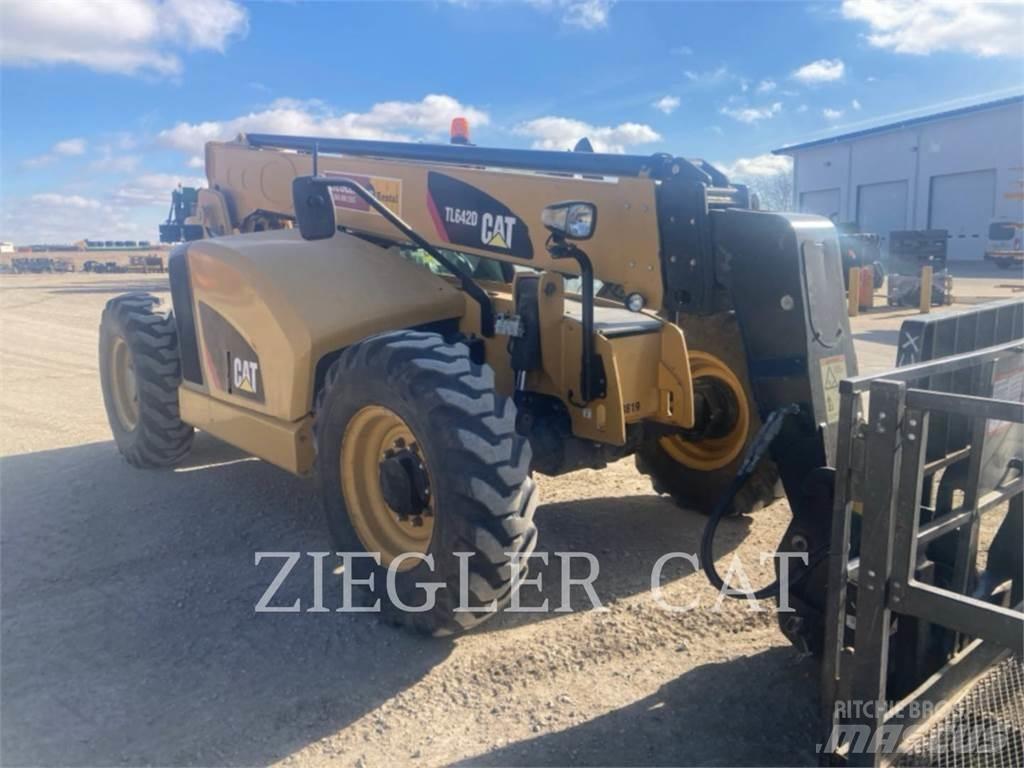 CAT TL642D Verreikers