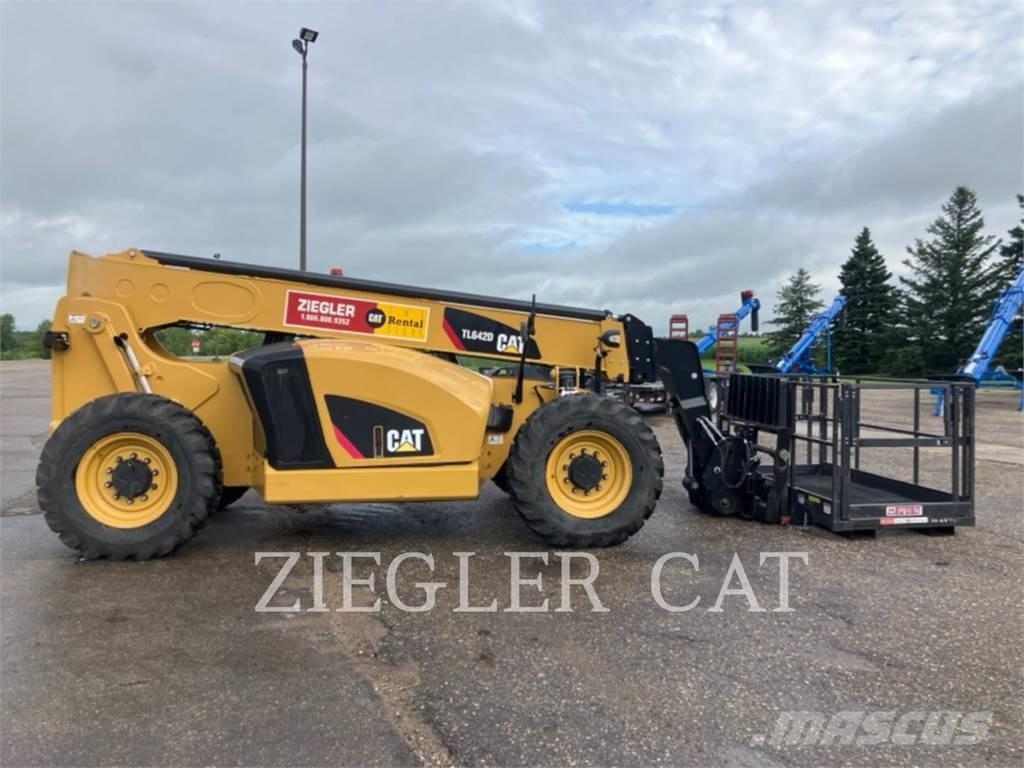 CAT TL642D Verreikers