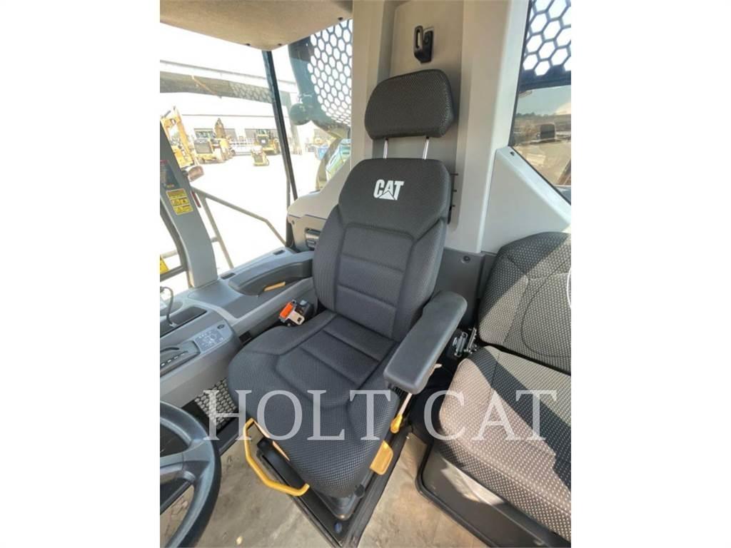 CAT W00 725 Tankwagen