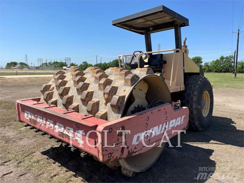 Dynapac CA250D Trilrolwalsen