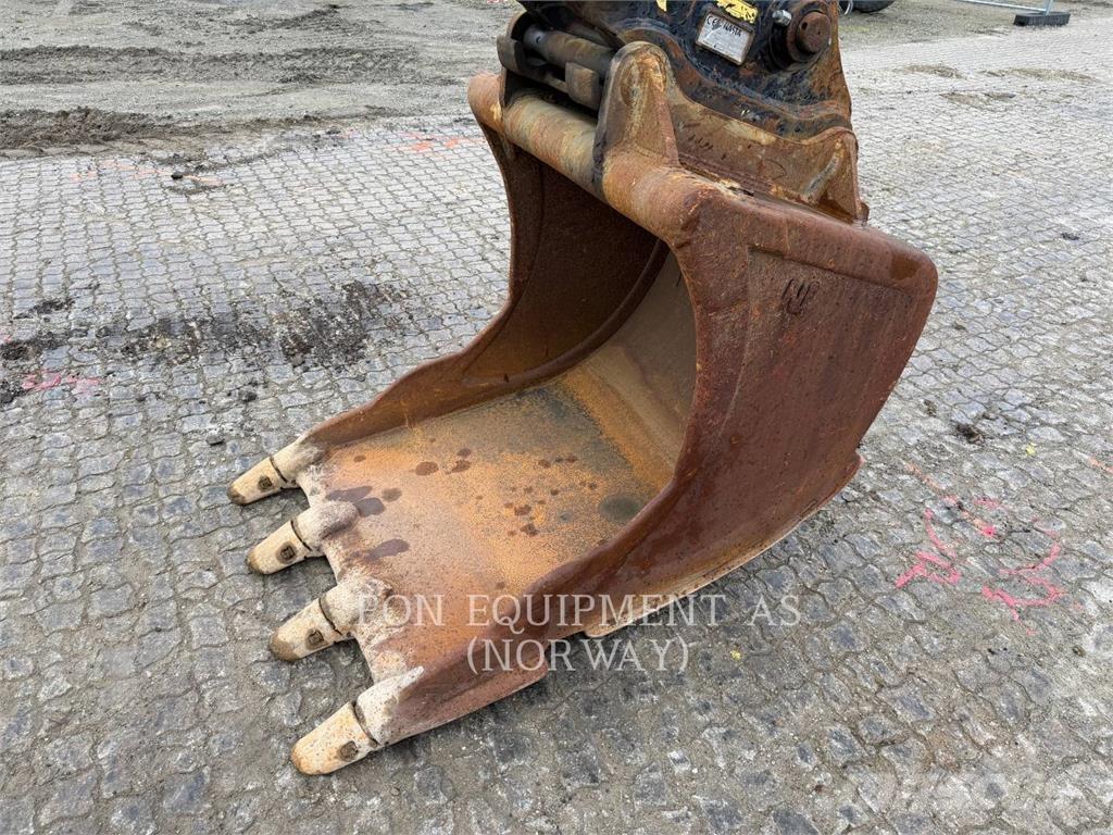 Hitachi ZX210 Rupsgraafmachines