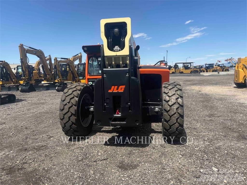 JLG 1055 Verreikers