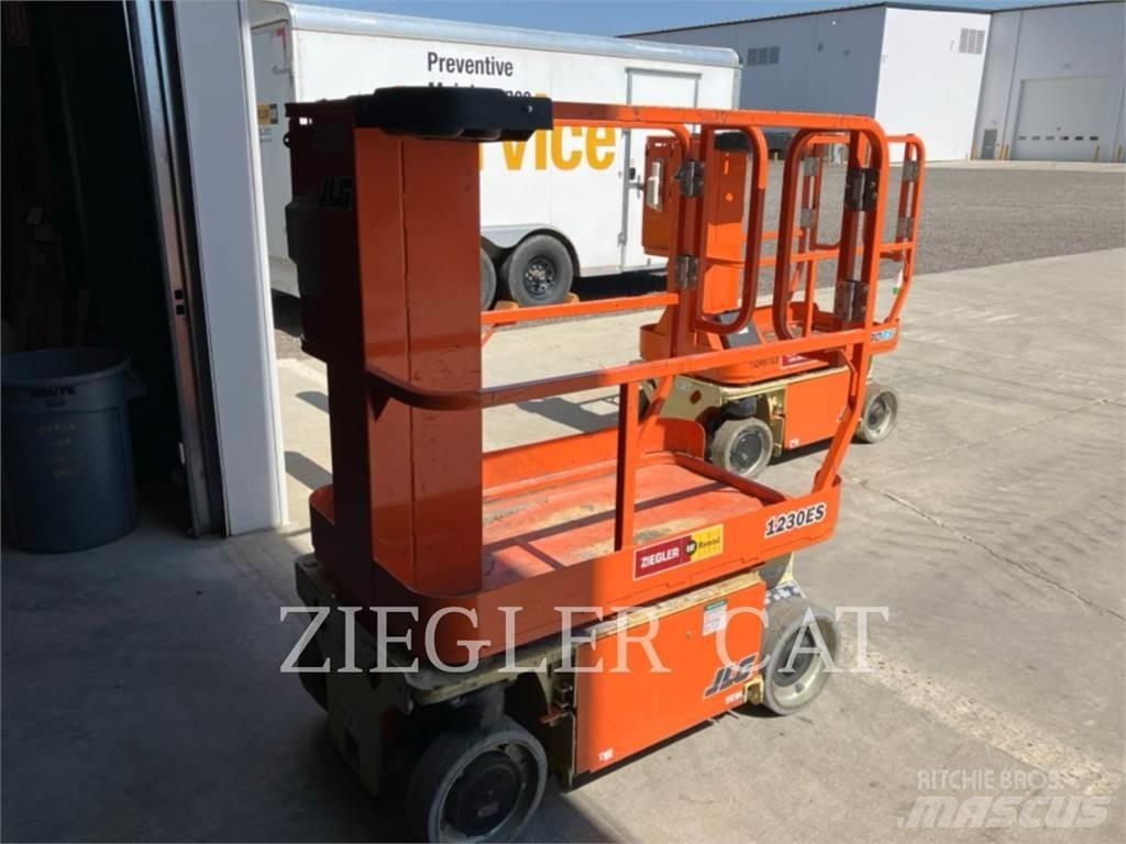 JLG 1230ES Schaarhoogwerkers