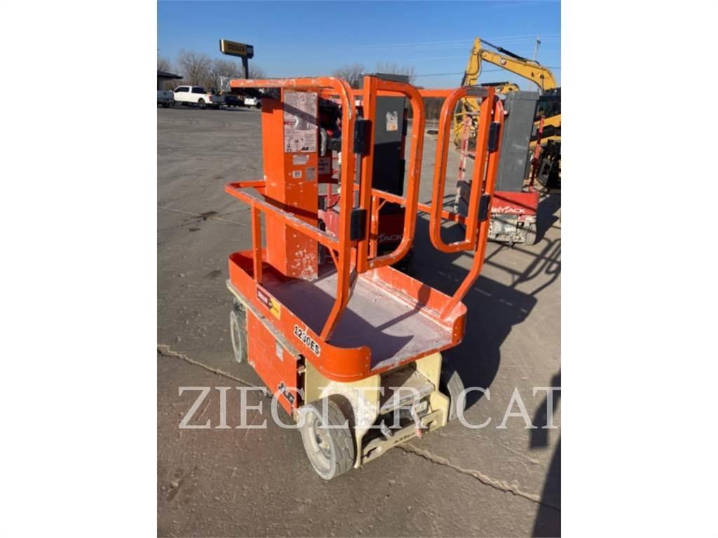 JLG 1230ES Schaarhoogwerkers