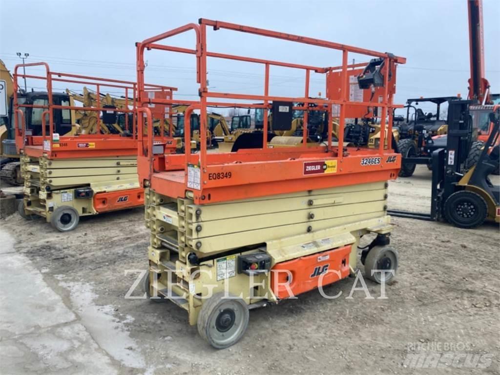 JLG 3246ES Schaarhoogwerkers
