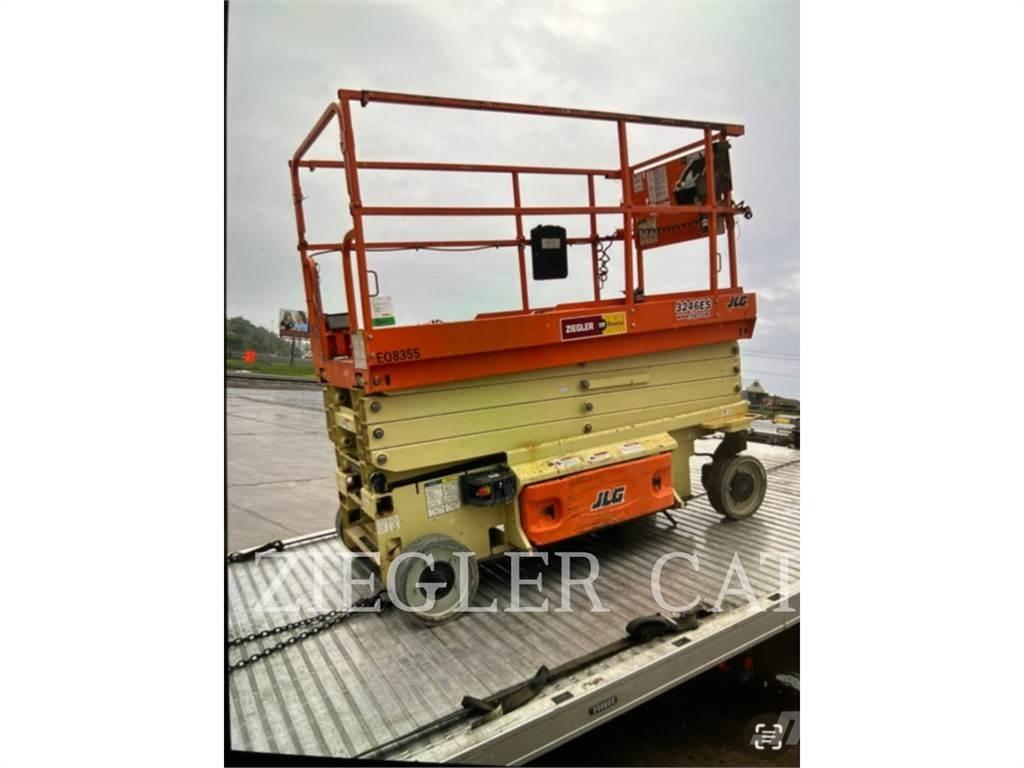 JLG 3246ES Schaarhoogwerkers