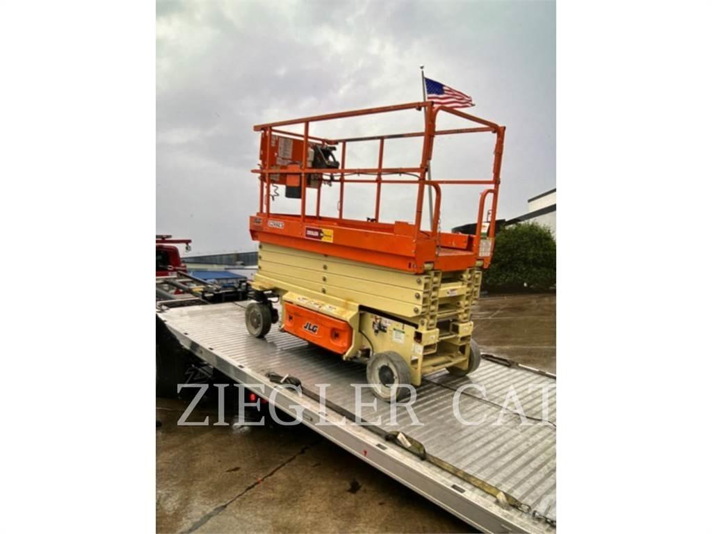 JLG 3246ES Schaarhoogwerkers